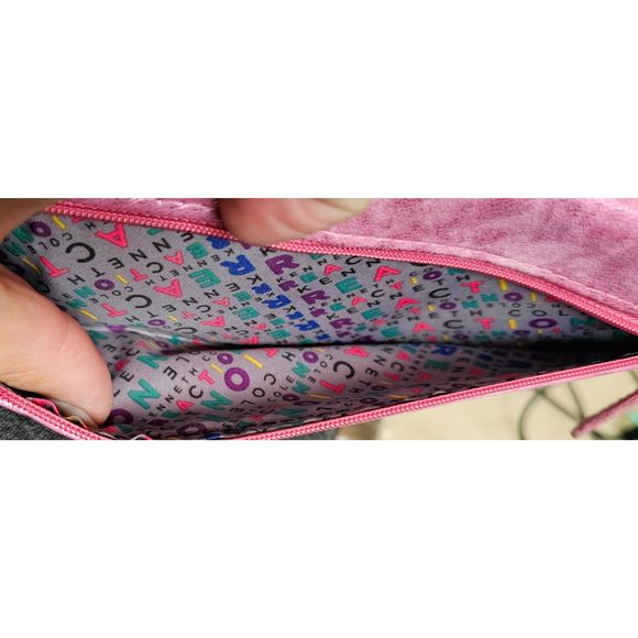 #101 Kenneth Cole Reaction envelope wallet, pink - Picture 4 of 9